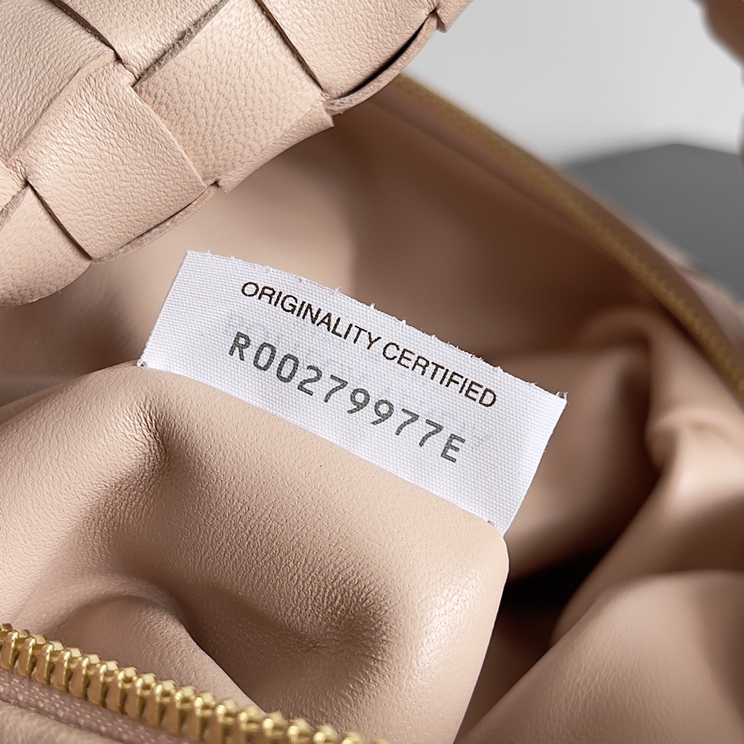 Bottega Veneta Hobo Bags